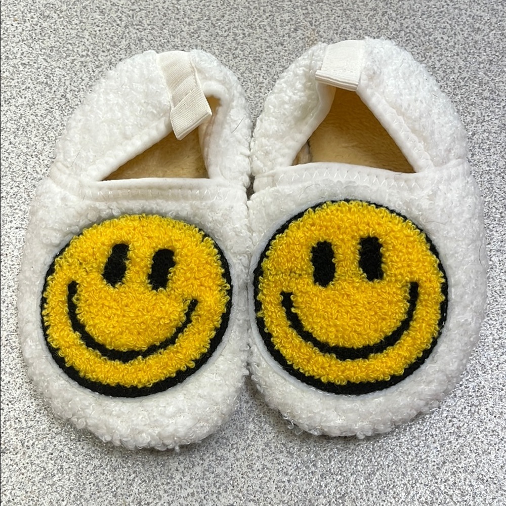 White kids : toddler Fuzzy Slippers with Yellow Smiley Face